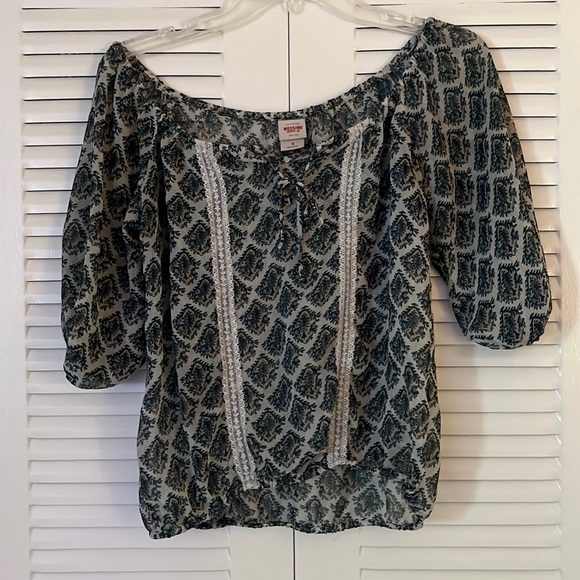 Patterned flowy blouse - Picture 1 of 1